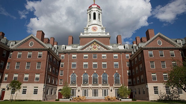 Harvard university adalah